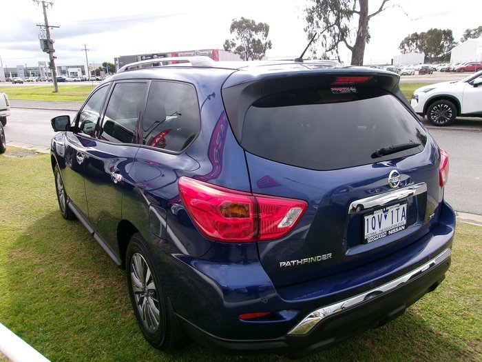 2019 Nissan Pathfinder ST+