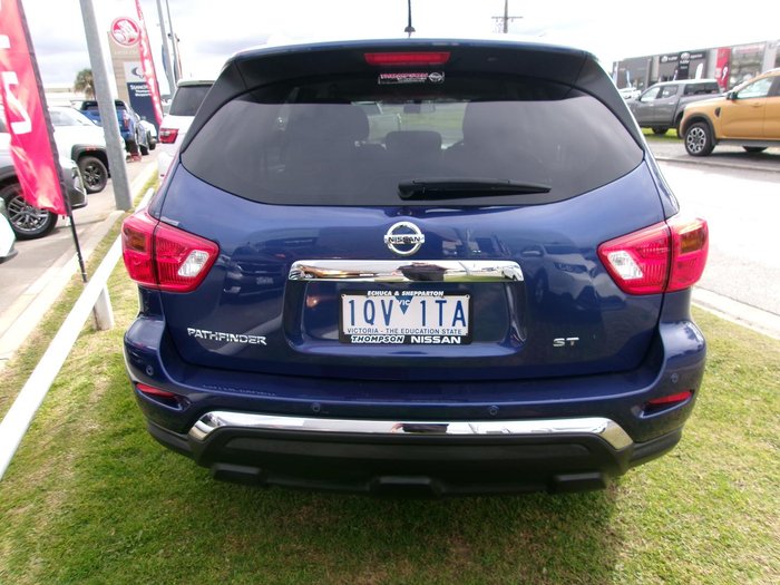 2019 Nissan Pathfinder ST+
