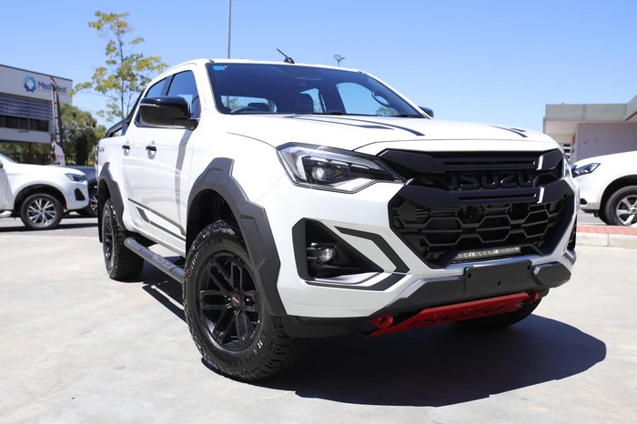 2025 Isuzu D-MAX BLADE