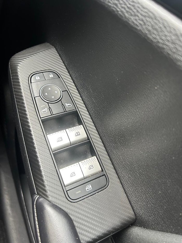 2023 Mitsubishi Outlander ES