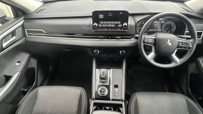 2023 Mitsubishi Outlander ES