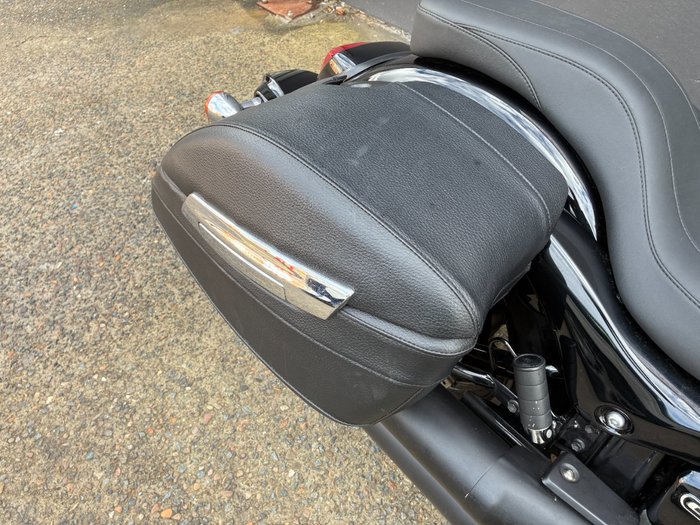 2013 Suzuki BOULEVARD C90T (VL1500B) BLACK