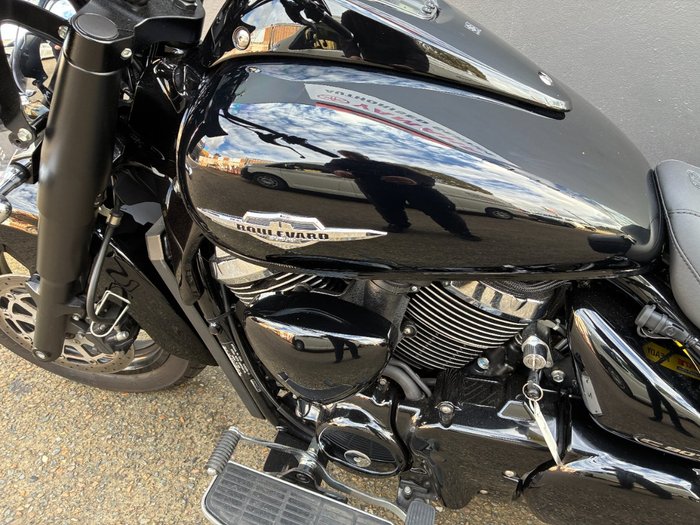 2013 Suzuki BOULEVARD C90T (VL1500B) BLACK
