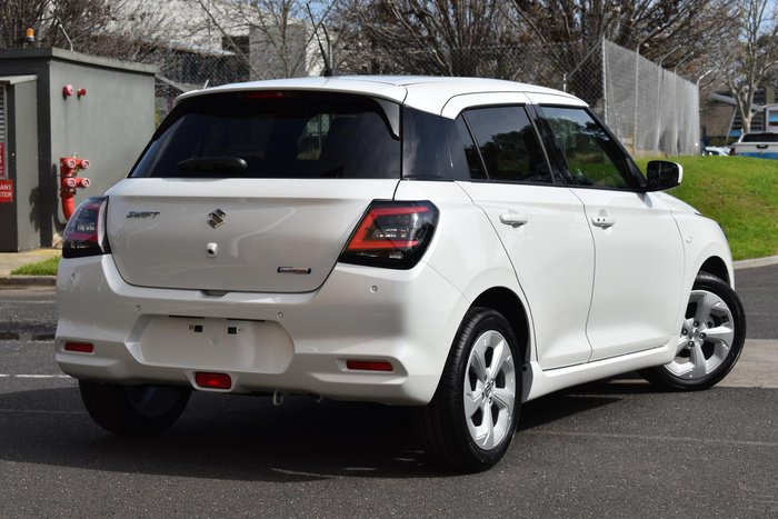 2026 Suzuki Swift Hybrid Plus