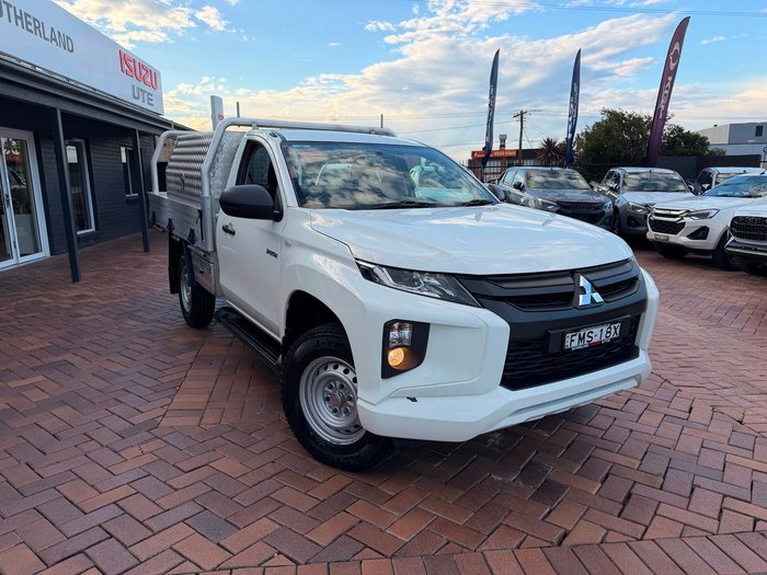 2023 Mitsubishi Triton GLX