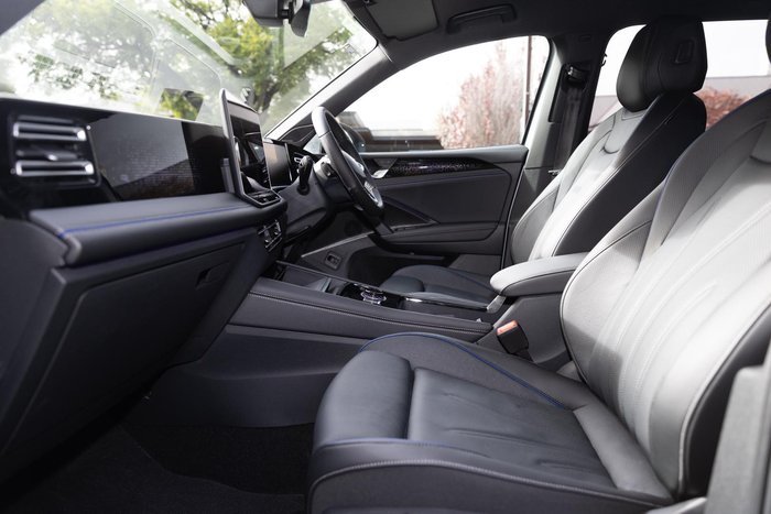 2025 Volkswagen Tiguan 195TSI R-Line