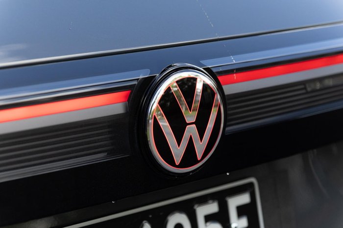 2026 Volkswagen Tiguan 200TSI eHybrid R-Line