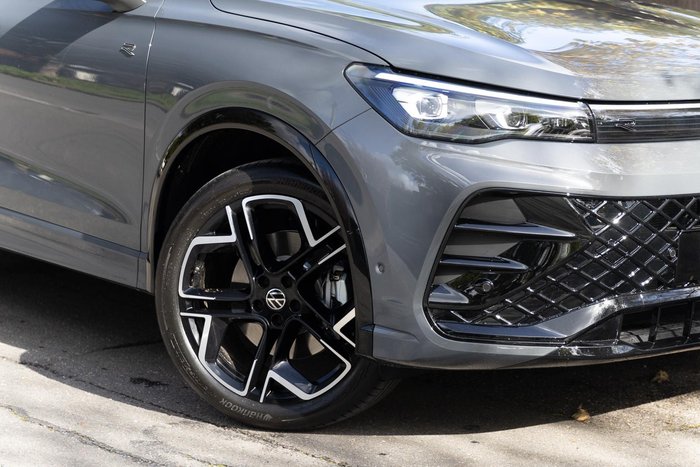 2026 Volkswagen Tiguan 200TSI eHybrid R-Line