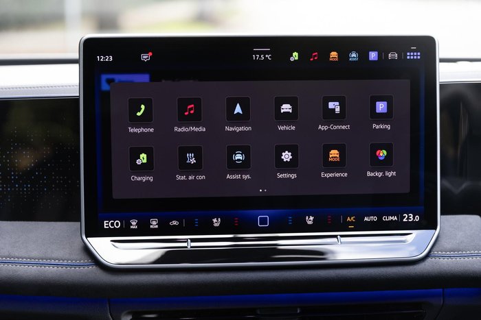 2026 Volkswagen Tiguan 200TSI eHybrid R-Line
