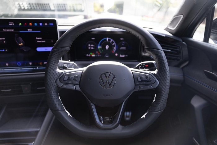 2026 Volkswagen Tiguan 200TSI eHybrid R-Line