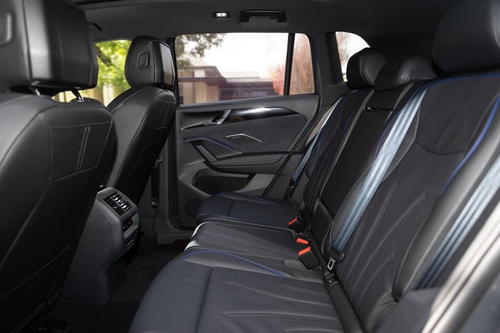 2026 Volkswagen Tiguan 200TSI eHybrid R-Line