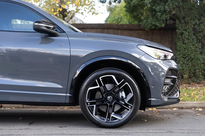 2026 Volkswagen Tiguan 200TSI eHybrid R-Line
