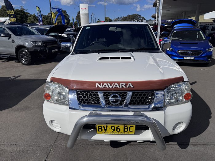 2009 Nissan Navara ST-R