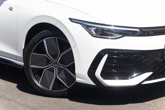 2025 Volkswagen Golf 110TSI R-Line