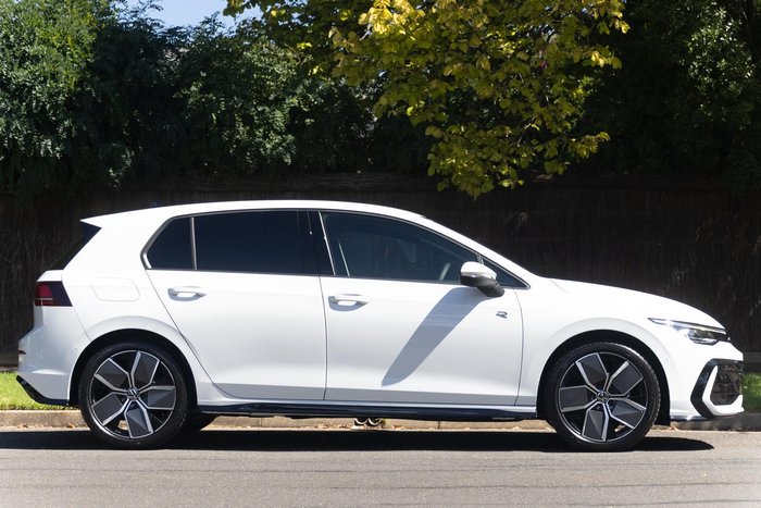 2025 Volkswagen Golf 110TSI R-Line
