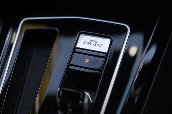2025 Volkswagen Golf 110TSI R-Line