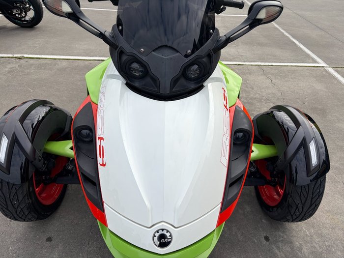 2015 BRP SPYDER RS-S SE5