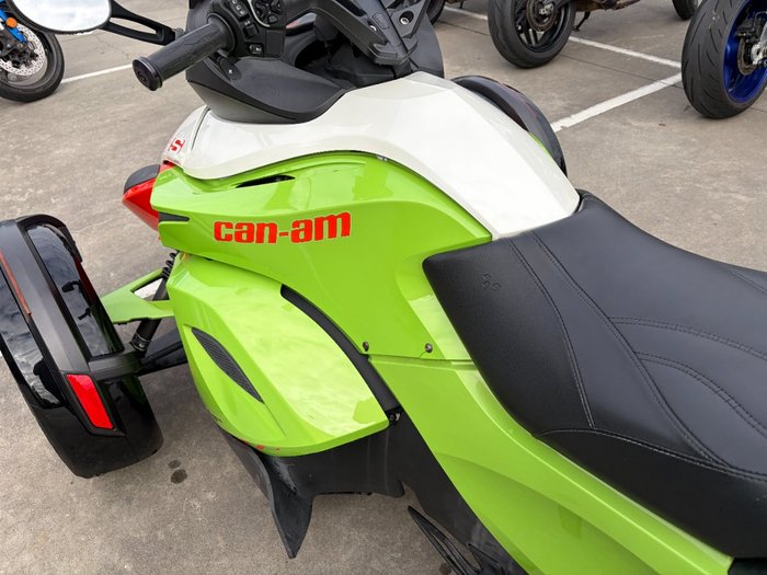2015 BRP SPYDER RS-S SE5