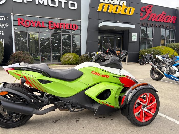 2015 BRP SPYDER RS-S SE5