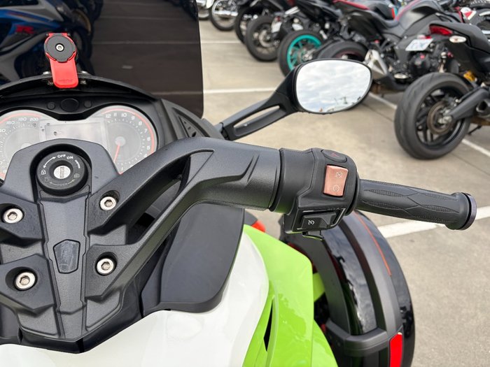 2015 BRP SPYDER RS-S SE5