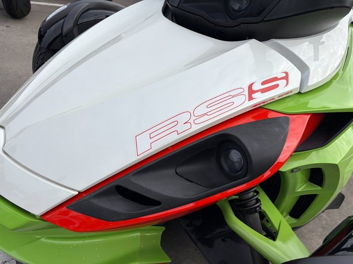 2015 BRP SPYDER RS-S SE5