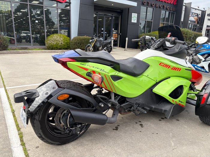 2015 BRP SPYDER RS-S SE5
