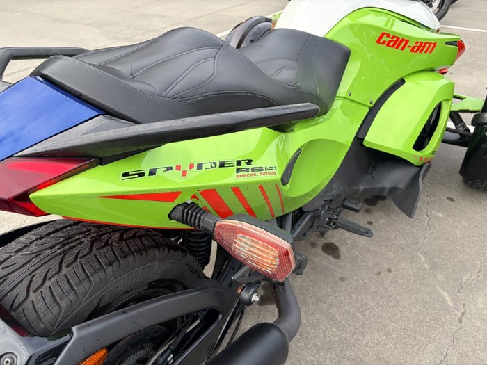 2015 BRP SPYDER RS-S SE5