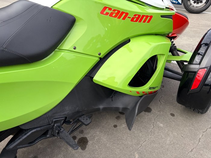2015 BRP SPYDER RS-S SE5