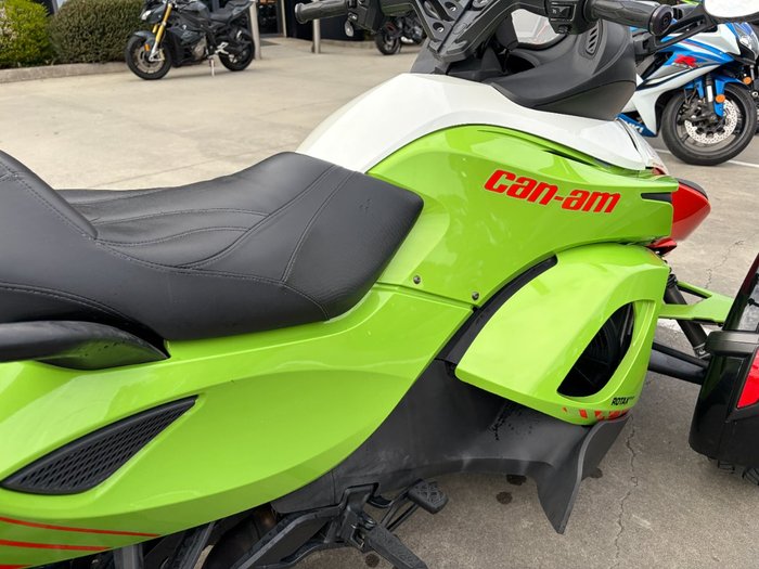 2015 BRP SPYDER RS-S SE5