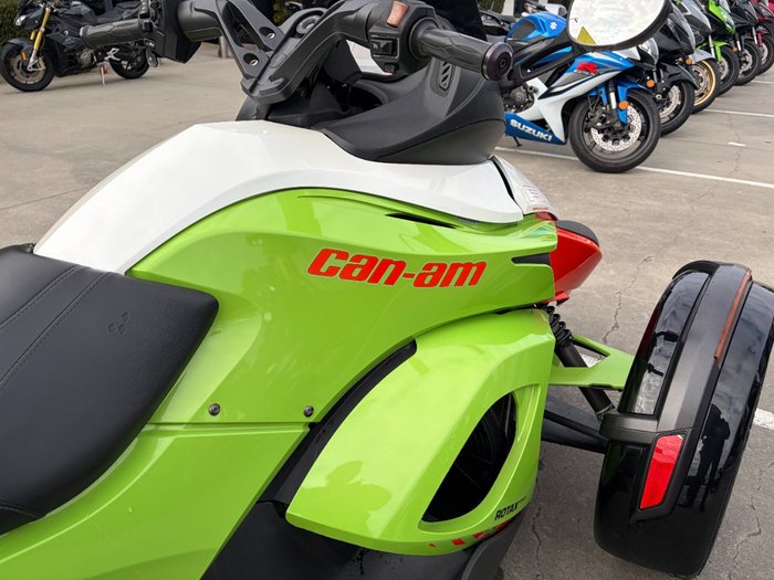 2015 BRP SPYDER RS-S SE5