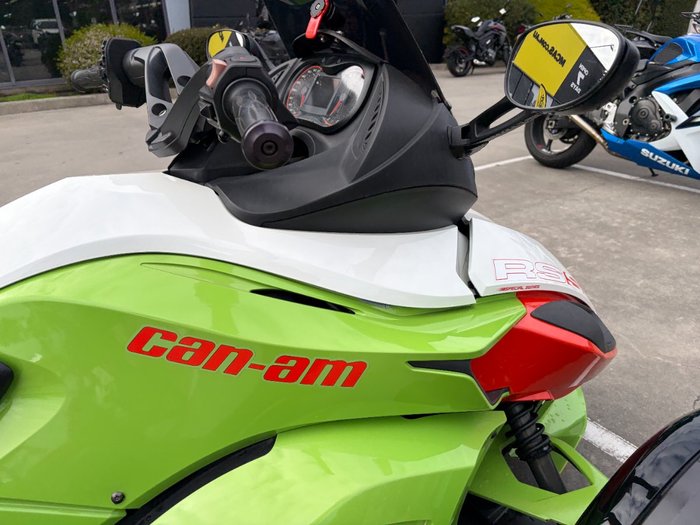 2015 BRP SPYDER RS-S SE5