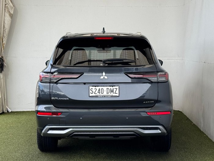 2025 Mitsubishi Outlander Aspire