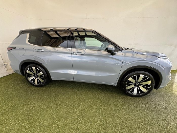 2025 Mitsubishi Outlander Exceed Tourer