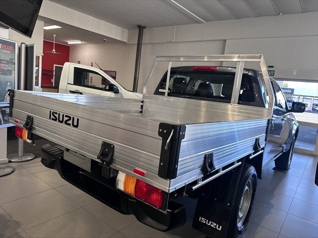 2026 ISUZU D-MAX SX