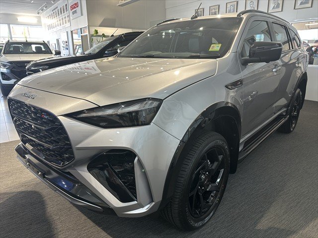 2026 ISUZU MU-X XT