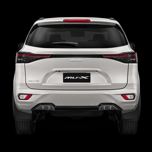 2026 ISUZU MU-X LS-T