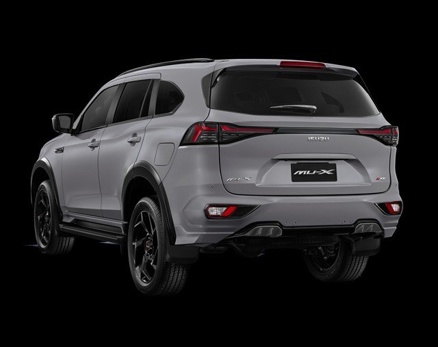 2026 ISUZU MU-X XT