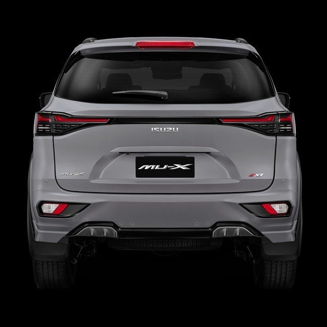 2026 ISUZU MU-X XT