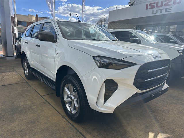2026 ISUZU MU-X LS-M