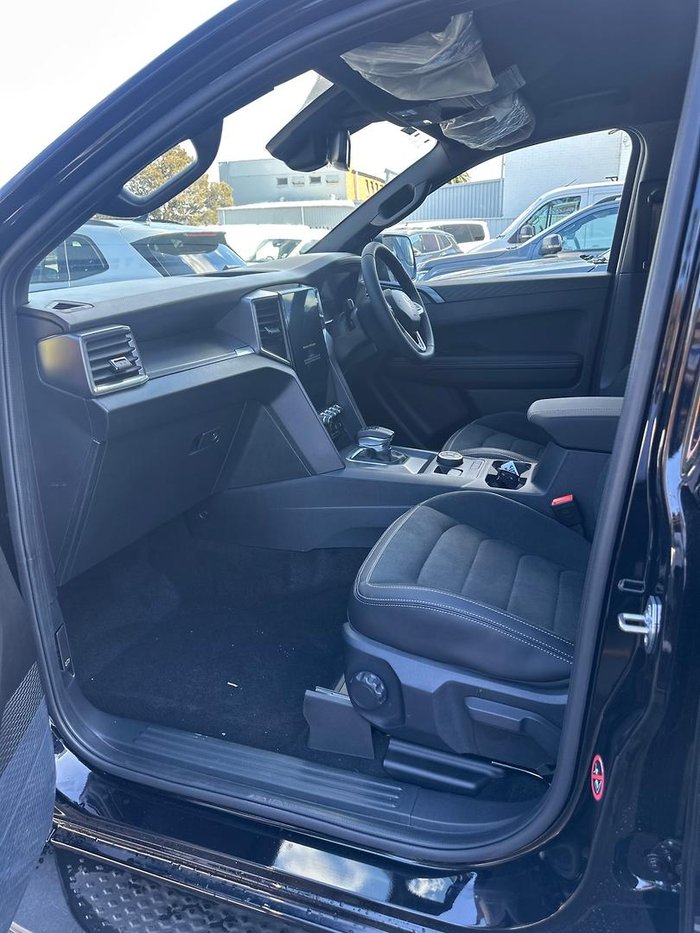 2026 Volkswagen Amarok TDI600 Dark Label