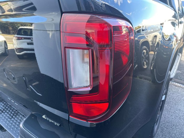 2026 Volkswagen Amarok TDI600 Dark Label