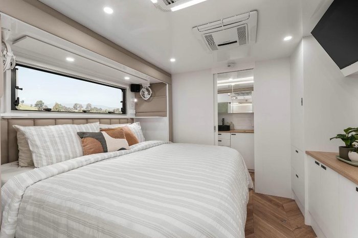 2026 Lotus Caravans Hollywood 246