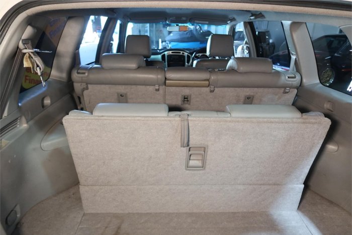 2003 Toyota Kluger