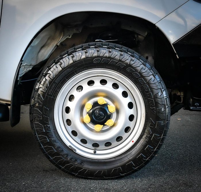 2023 Toyota Hilux SR