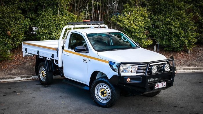 2023 Toyota Hilux SR
