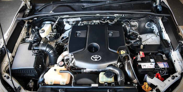 2023 Toyota Hilux SR