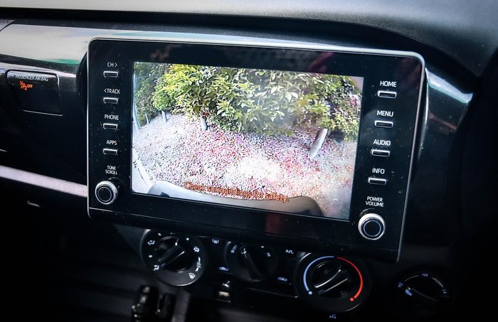2023 Toyota Hilux SR