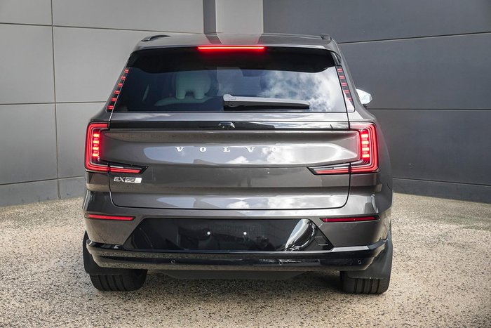 2024 Volvo EX90 Ultra Twin Motor Performance