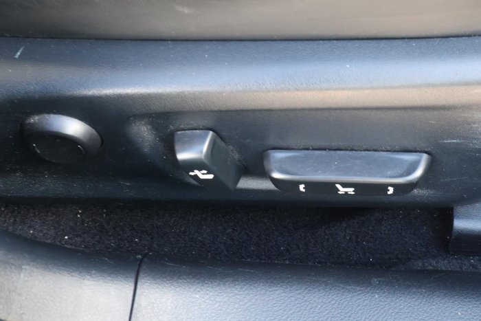 2016 Lexus IS 300h Luxury