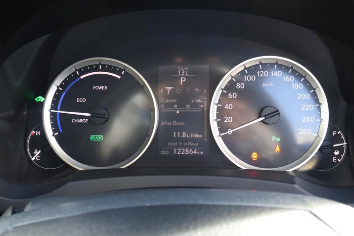 2016 Lexus IS 300h Luxury